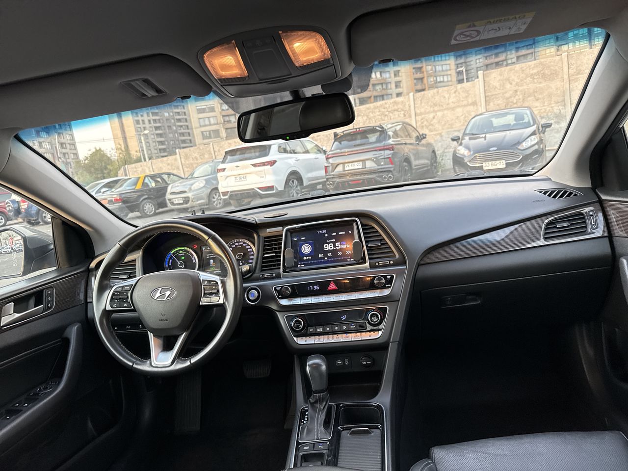 HYUNDAI - 1