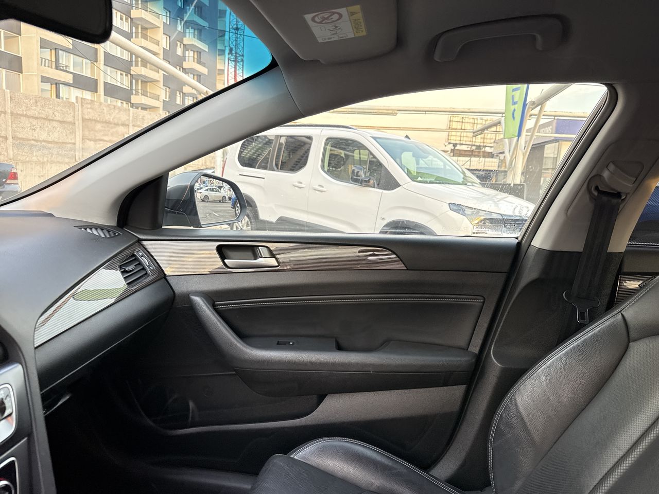 HYUNDAI - 2
