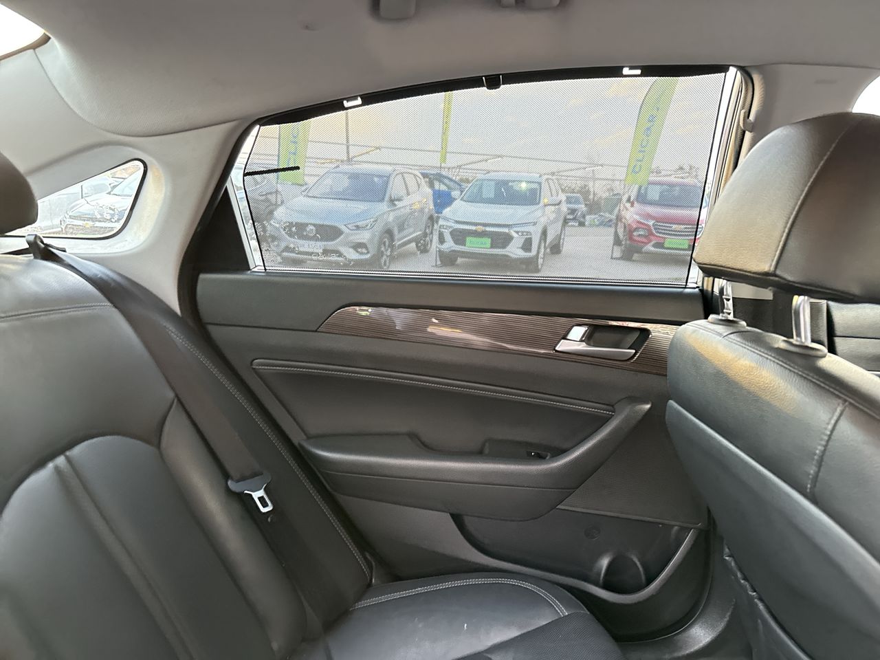 HYUNDAI - 6