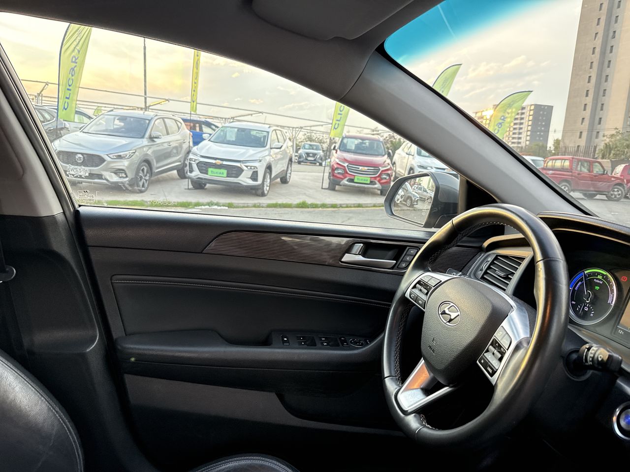 Hyundai Sonata — foto 9 de 26