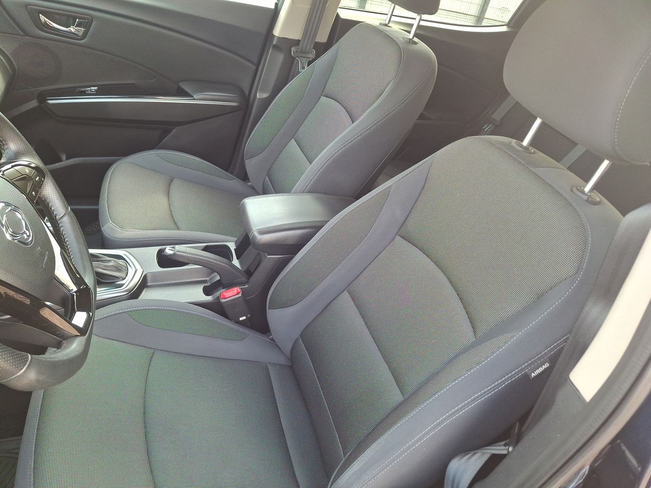 SSANGYONG - 22