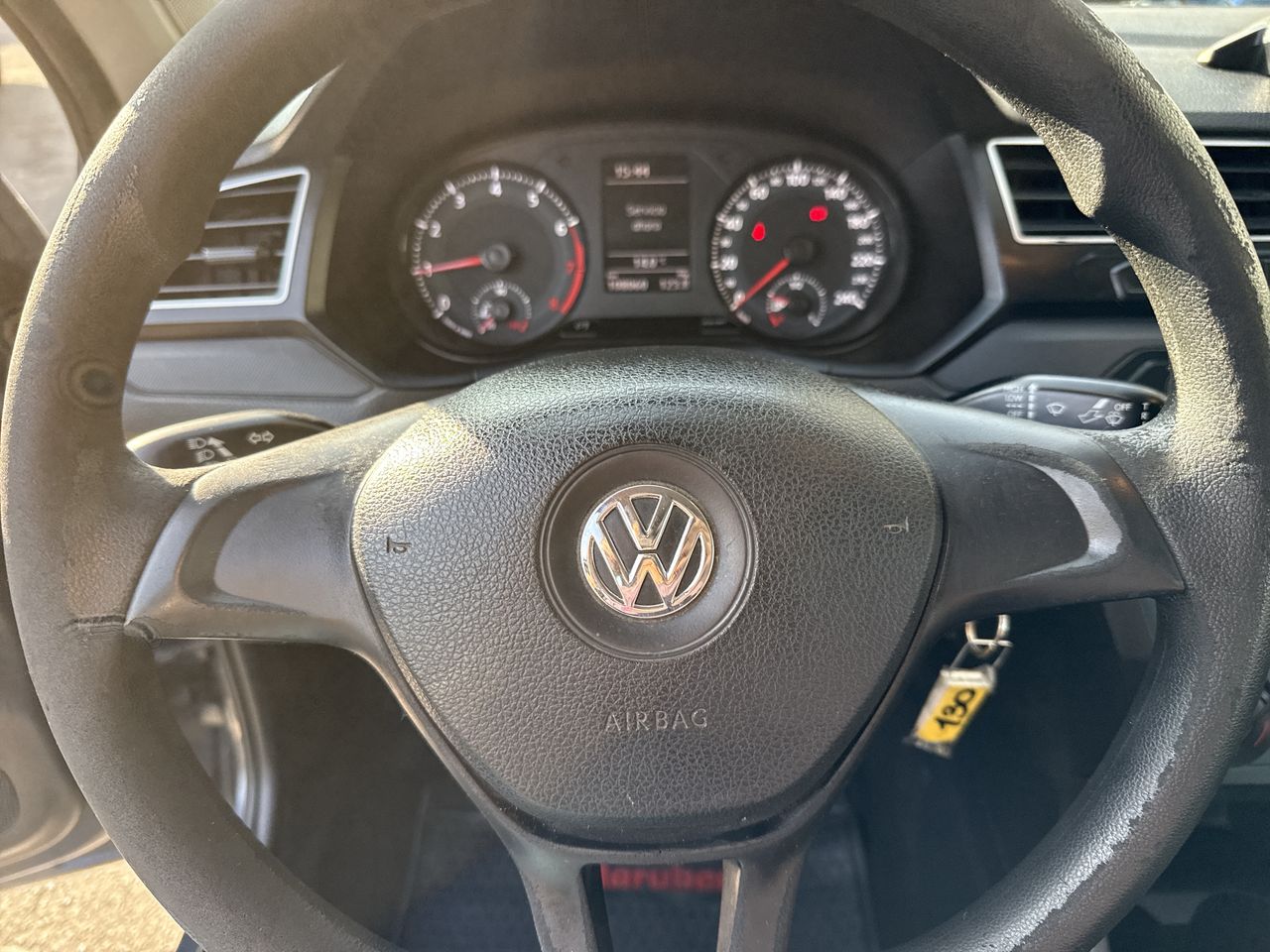 VOLKSWAGEN - 16