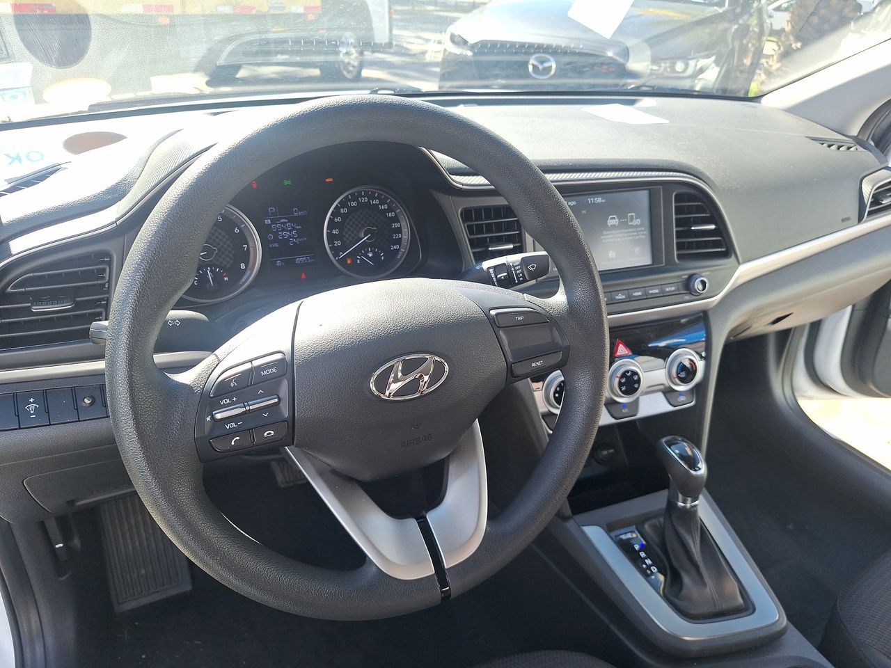 HYUNDAI - 18