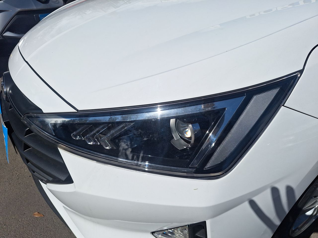 HYUNDAI - 11