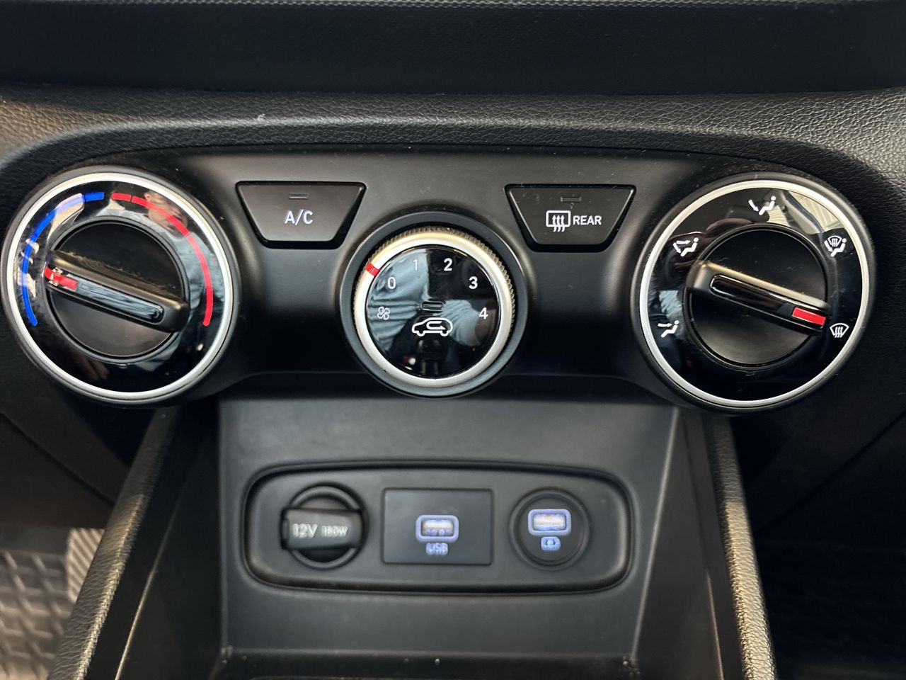 HYUNDAI - 28