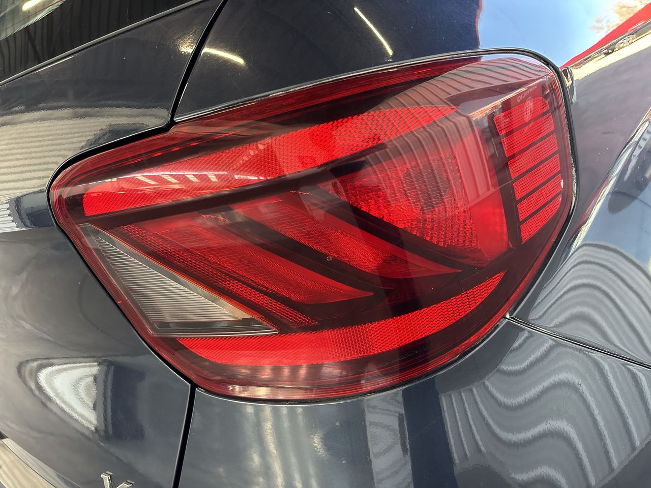 HYUNDAI - 18