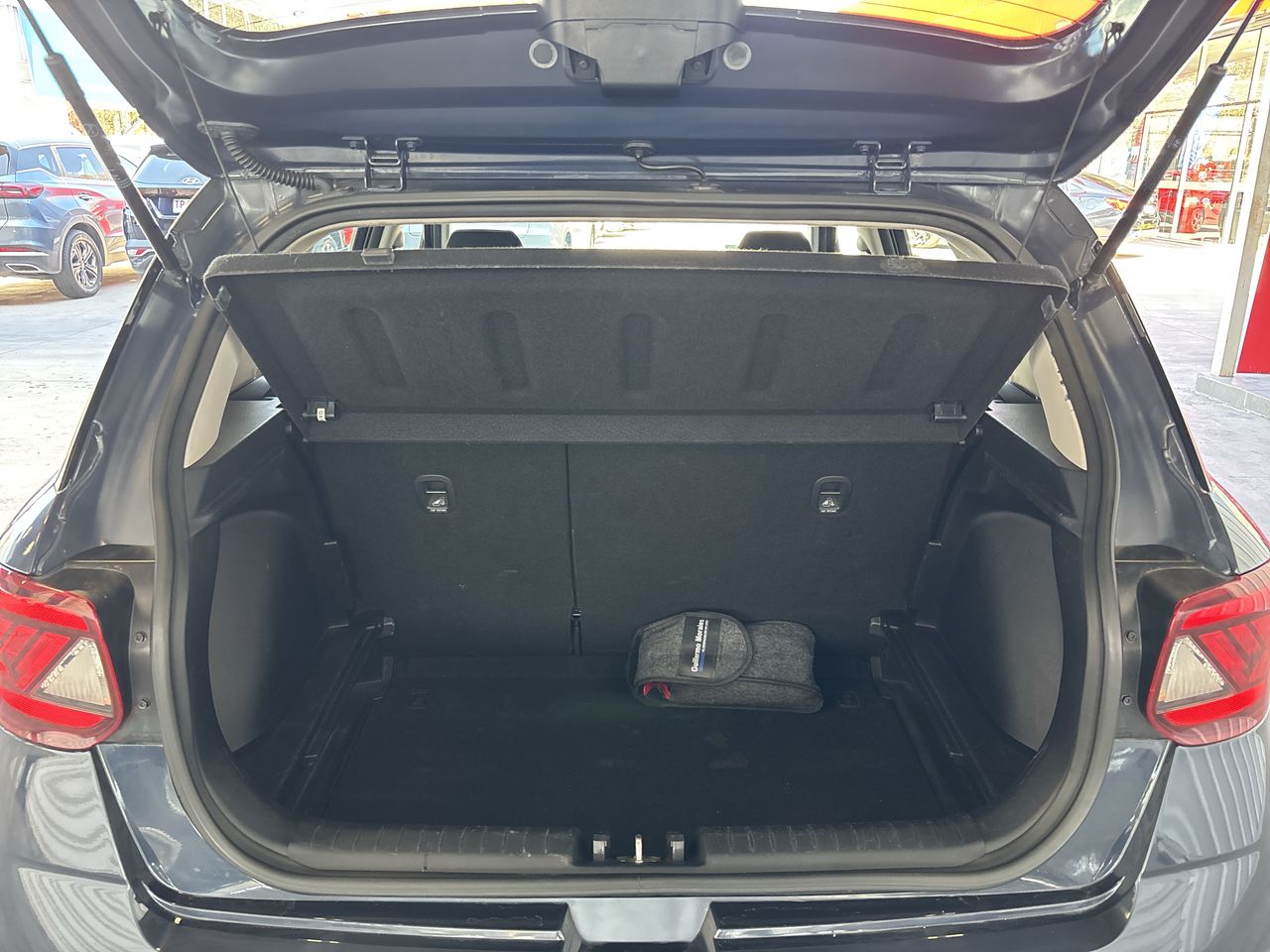 HYUNDAI - 19