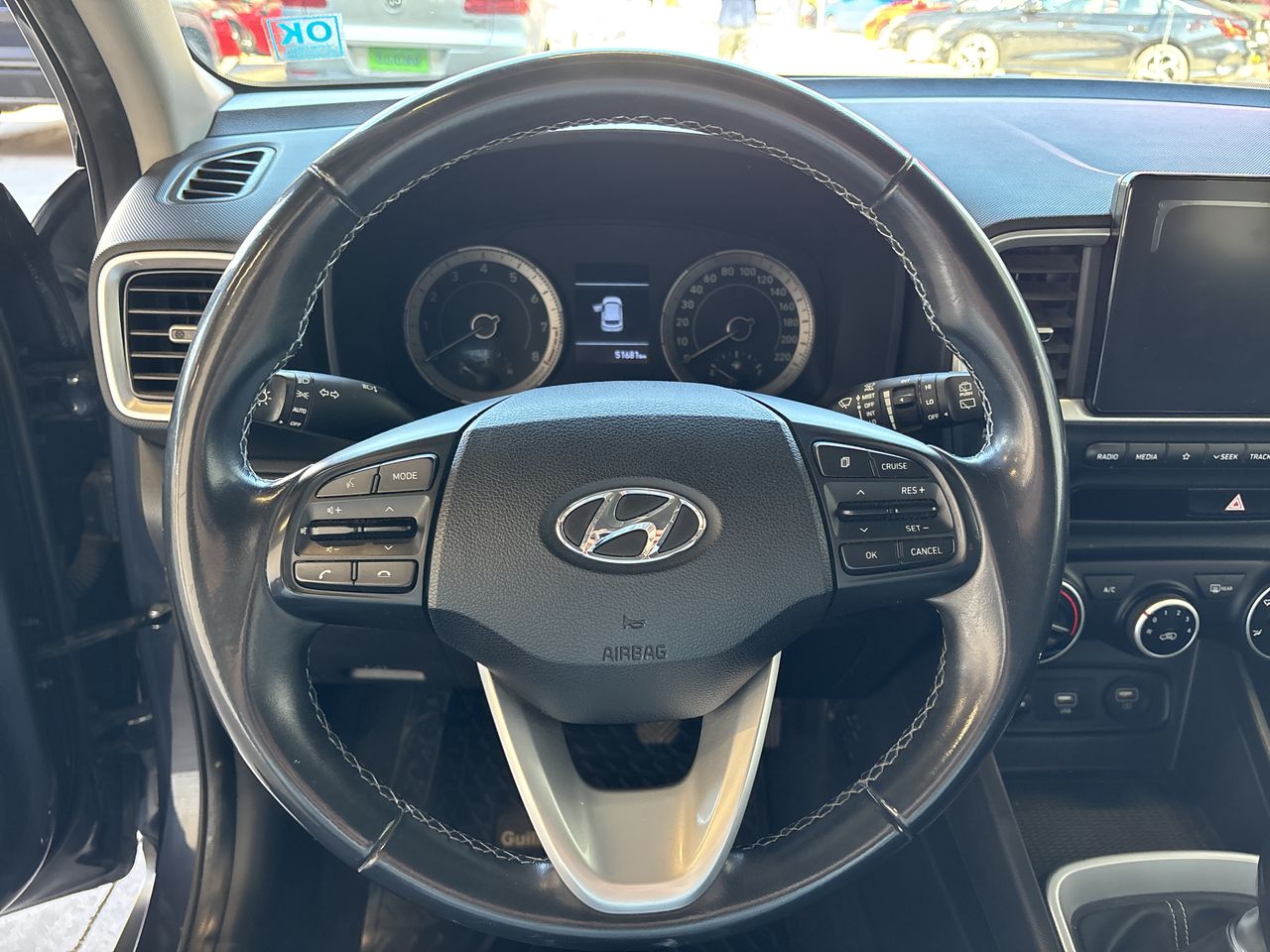 HYUNDAI - 23