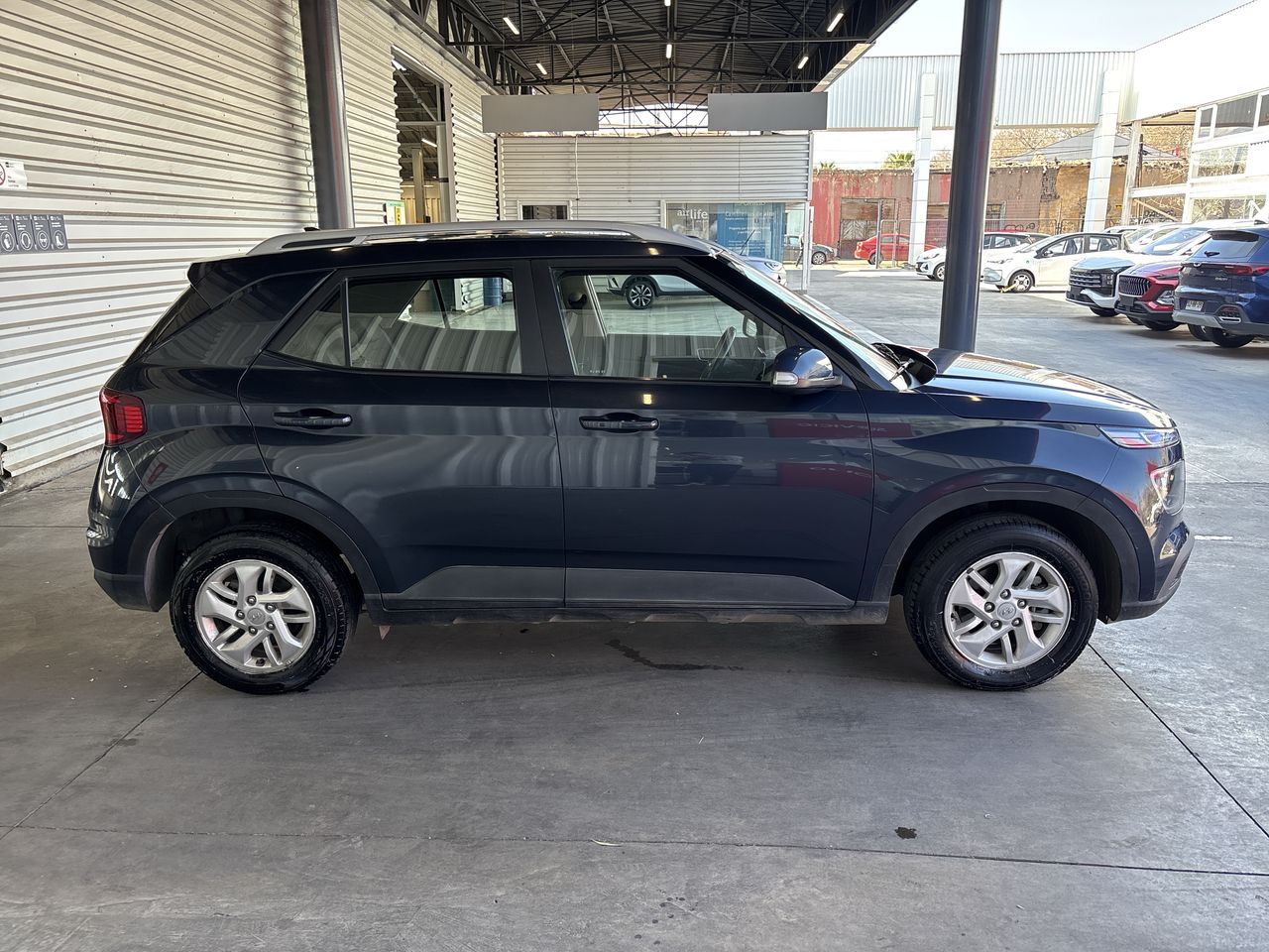 HYUNDAI - 8