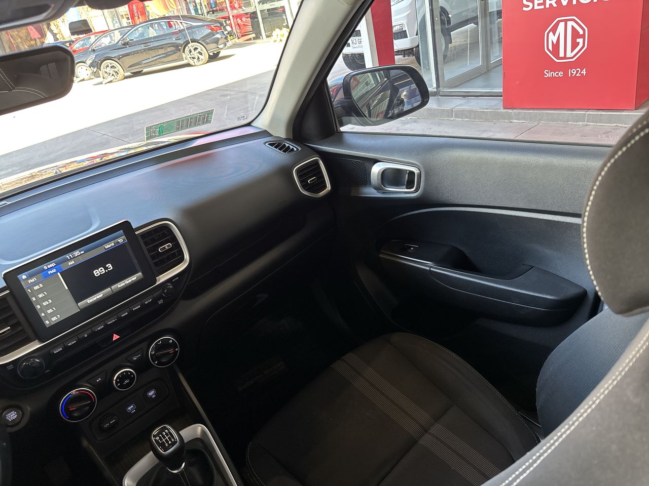 HYUNDAI - 10