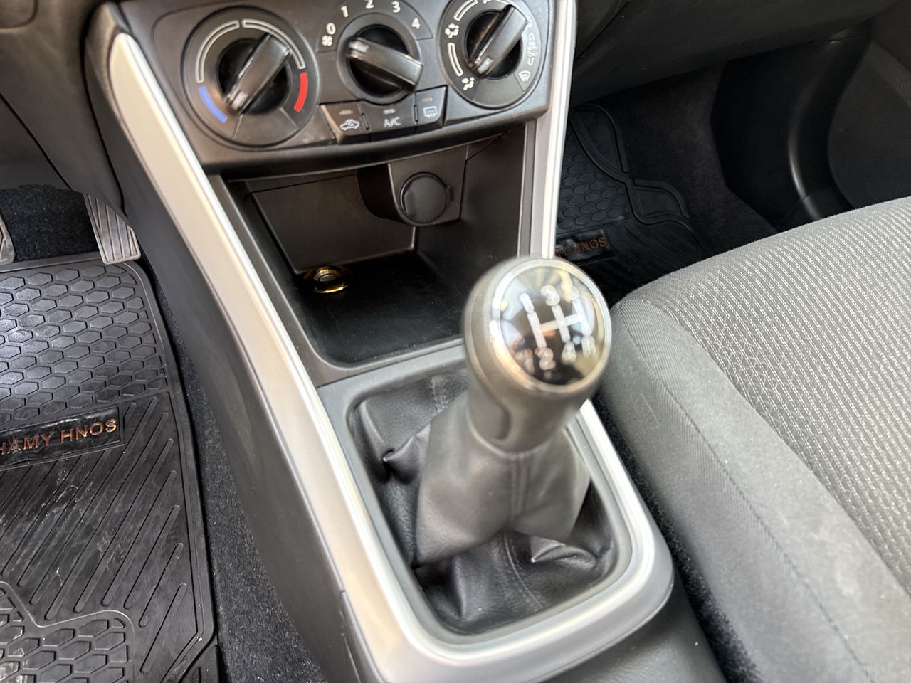 SUZUKI - 22