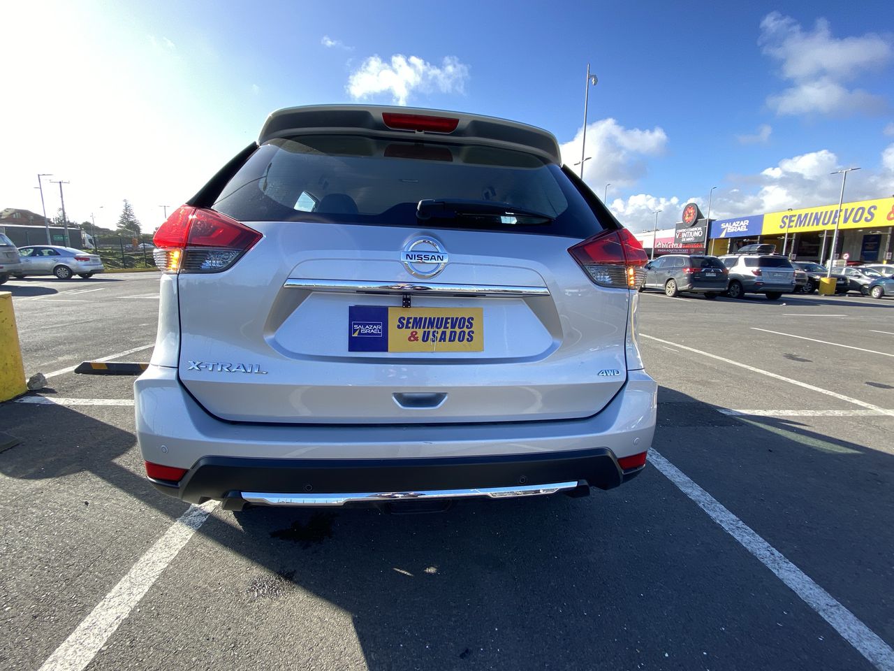 NISSAN - 8