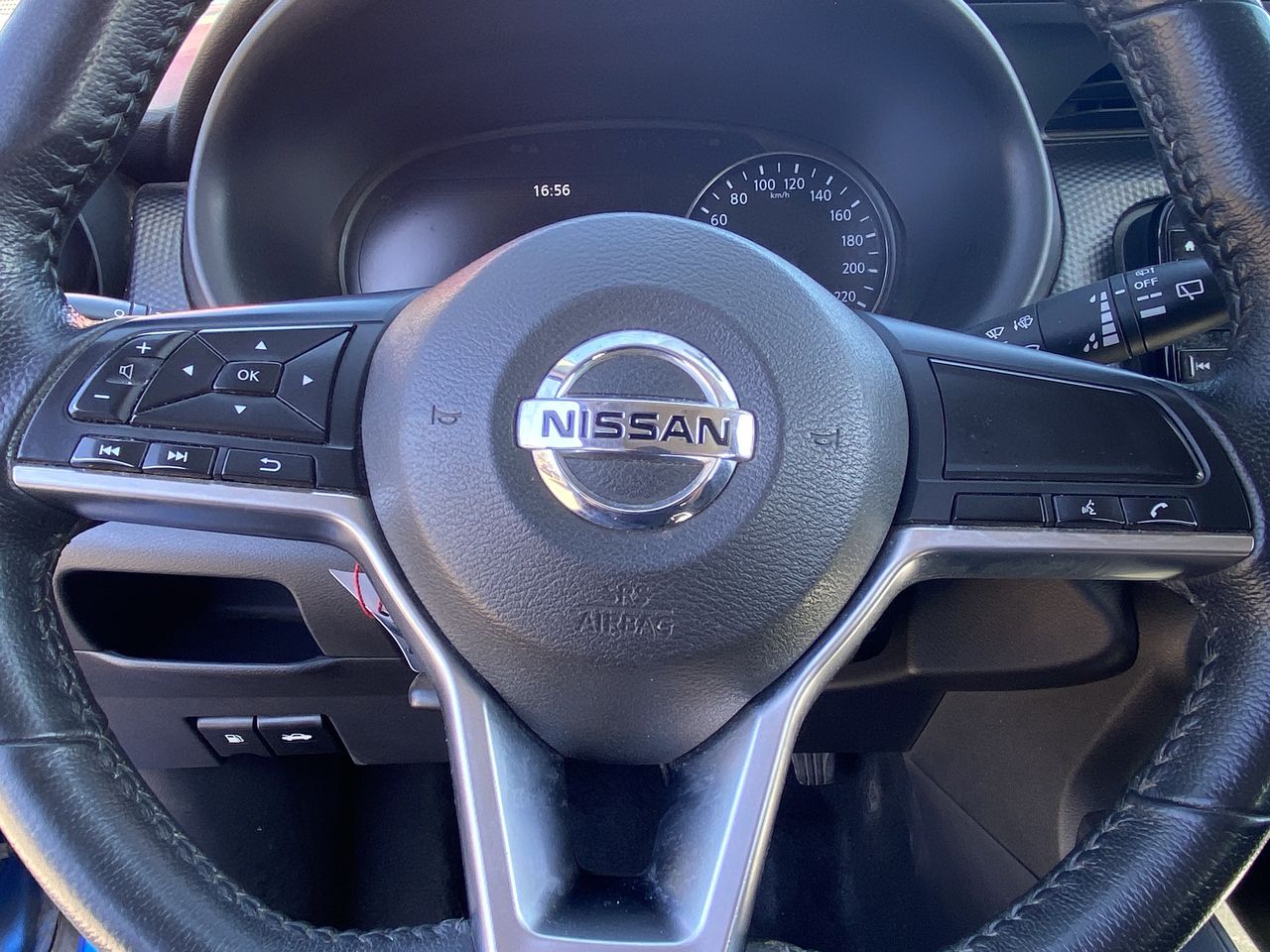 NISSAN - 26