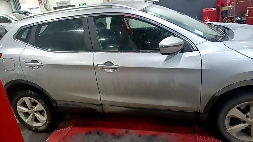 NISSAN - 3