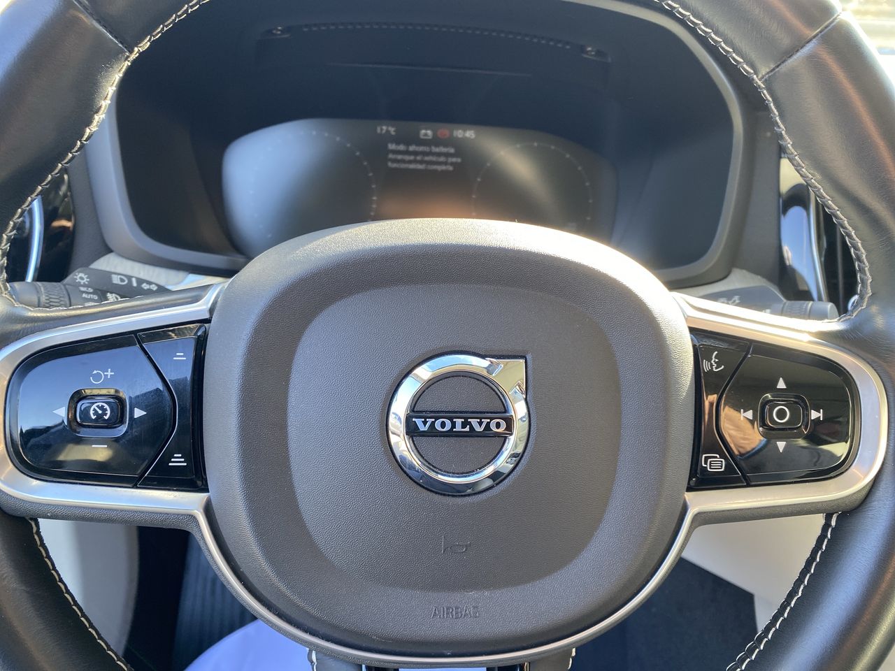 VOLVO - 26