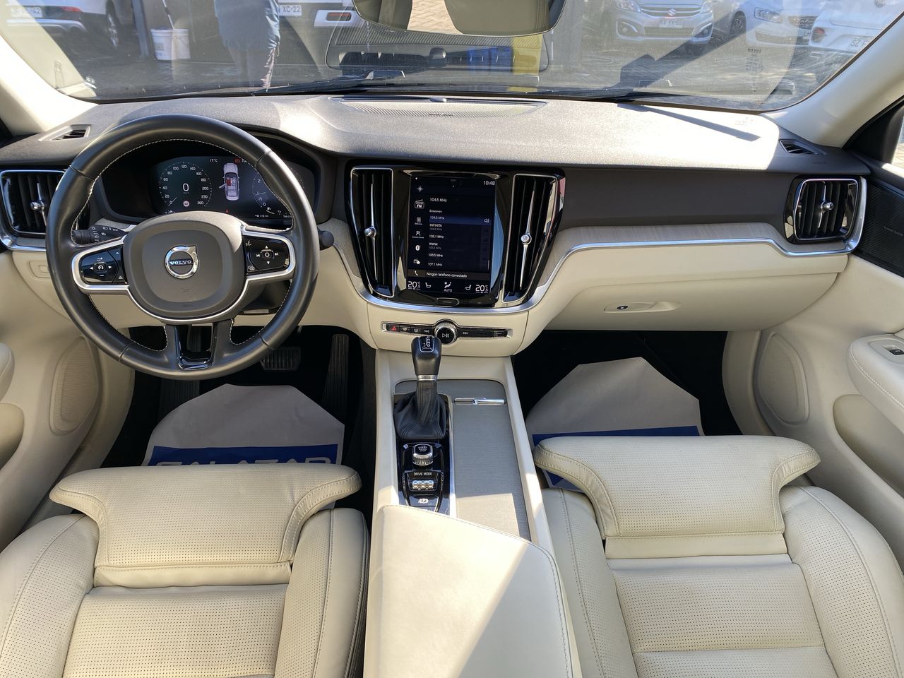 VOLVO - 32
