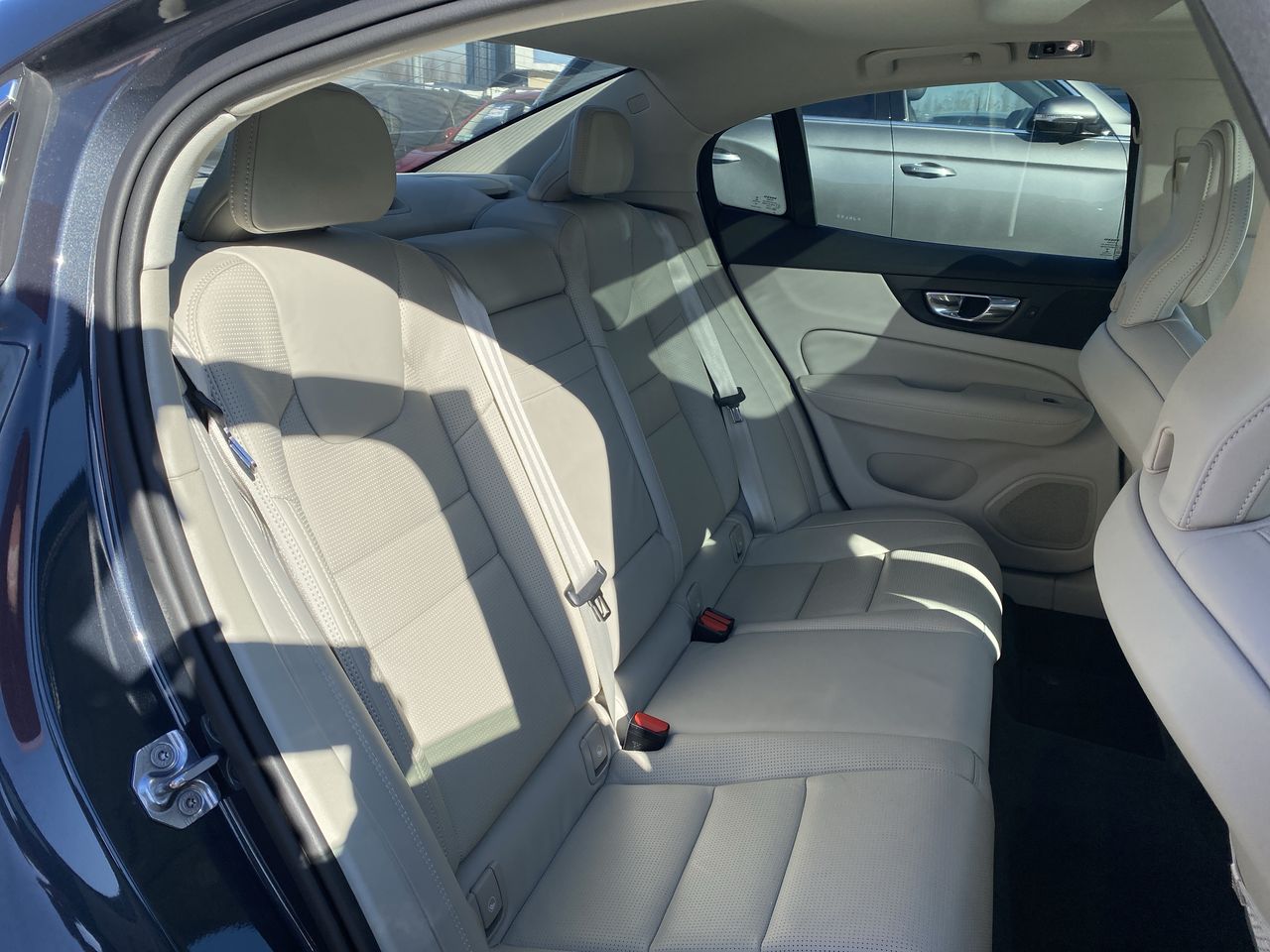VOLVO - 35