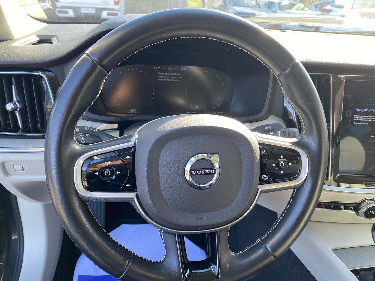 VOLVO - 25