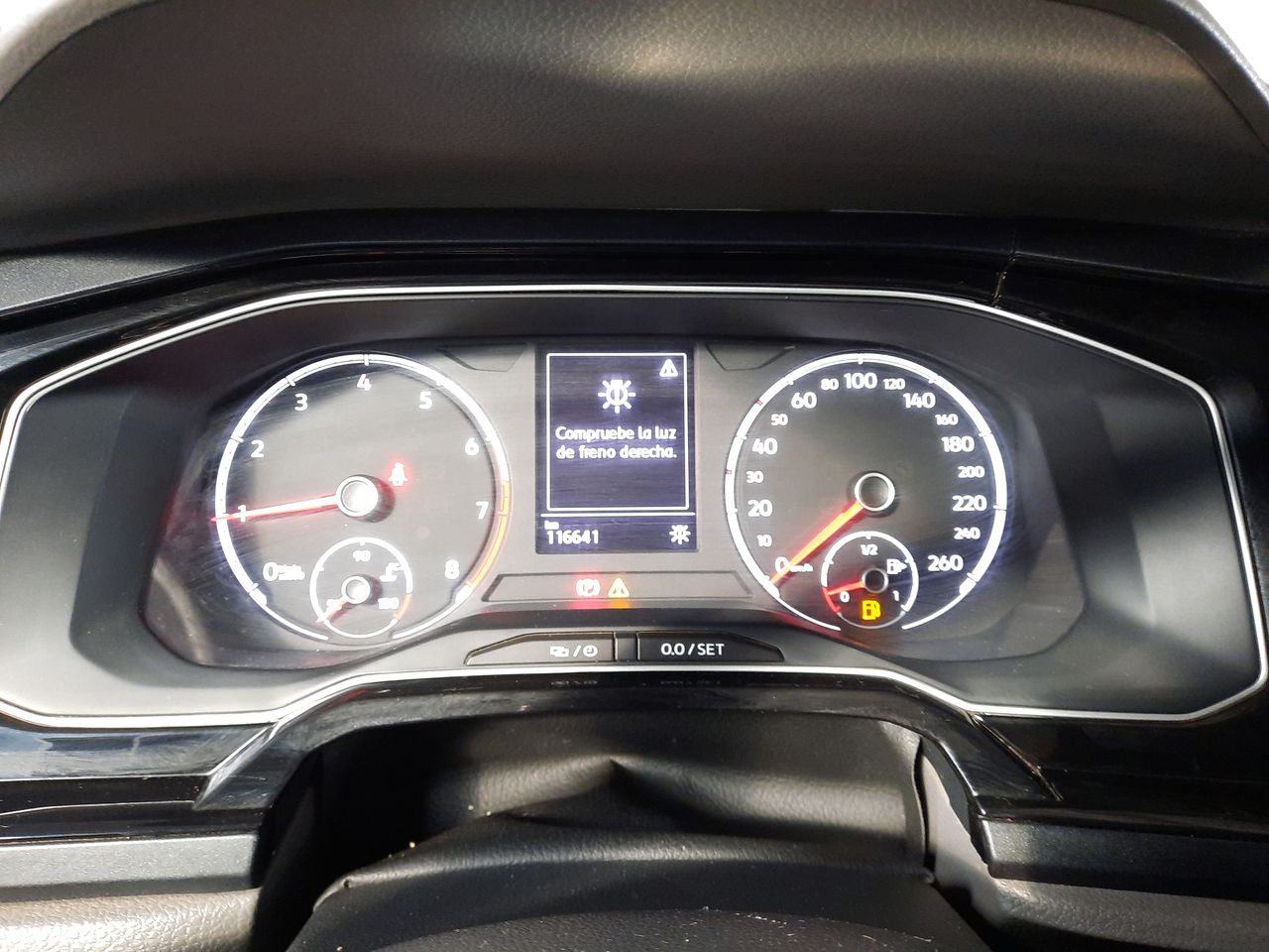 VOLKSWAGEN - 20