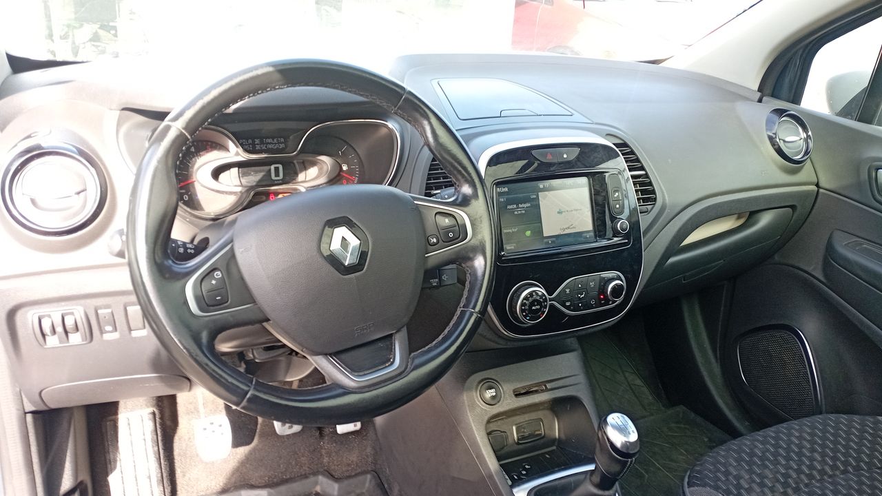 RENAULT - 15