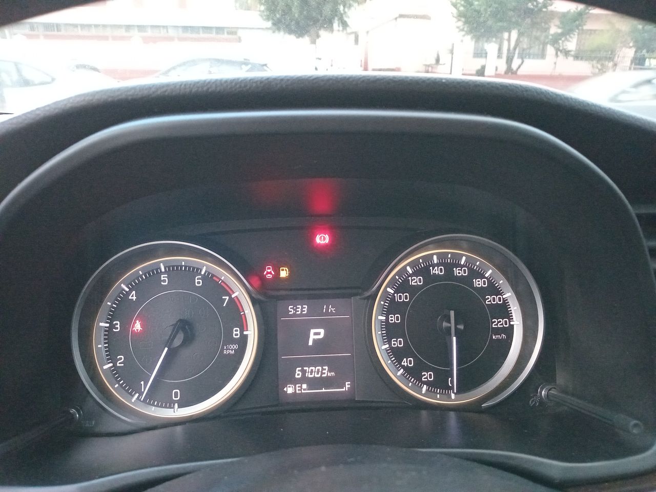 Suzuki Ertiga — foto 20 de 28