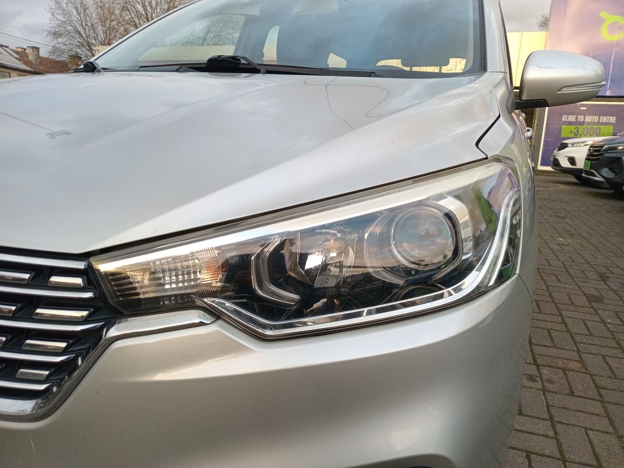 Suzuki Ertiga — foto 11 de 28