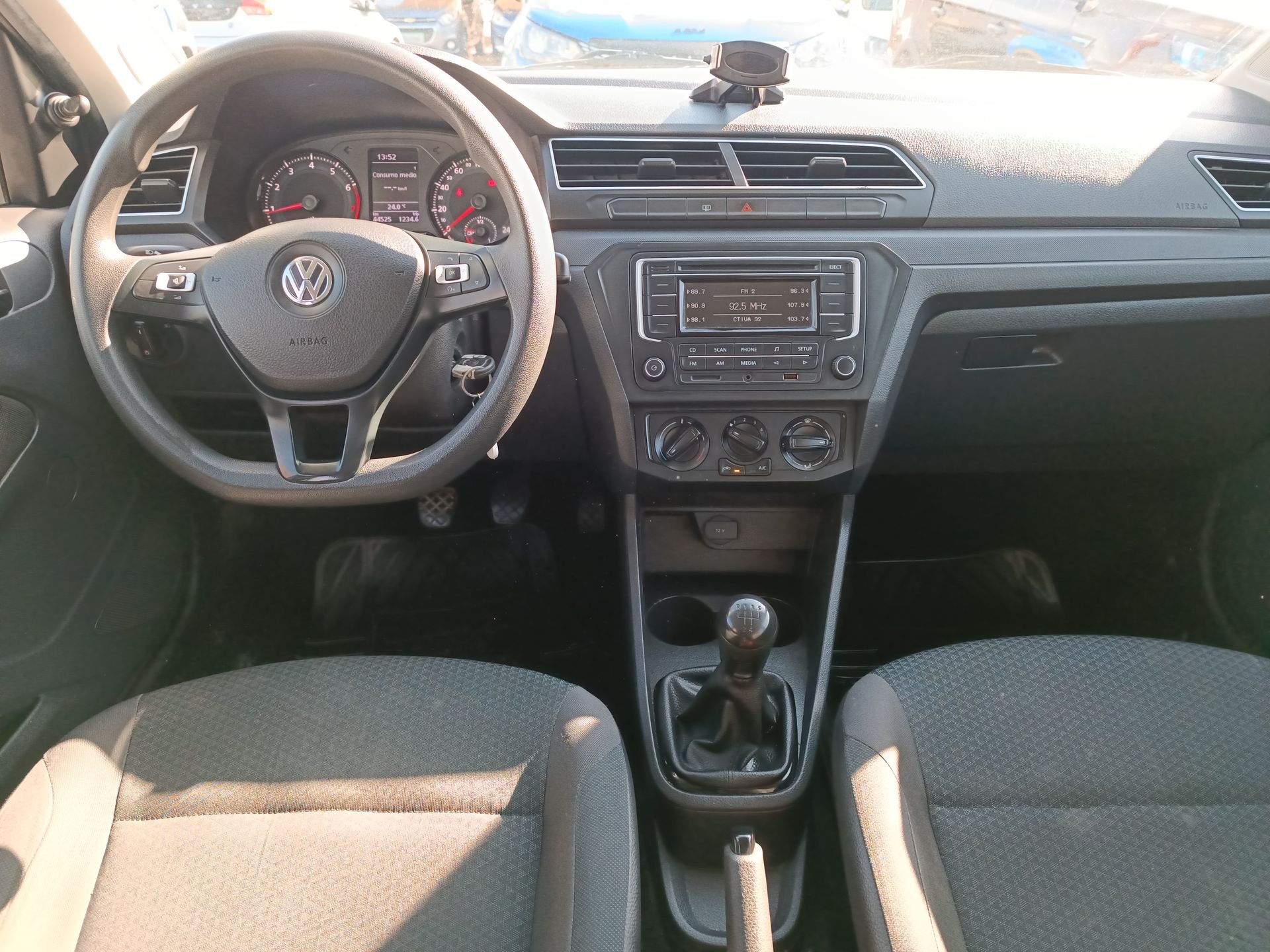 VOLKSWAGEN - 26