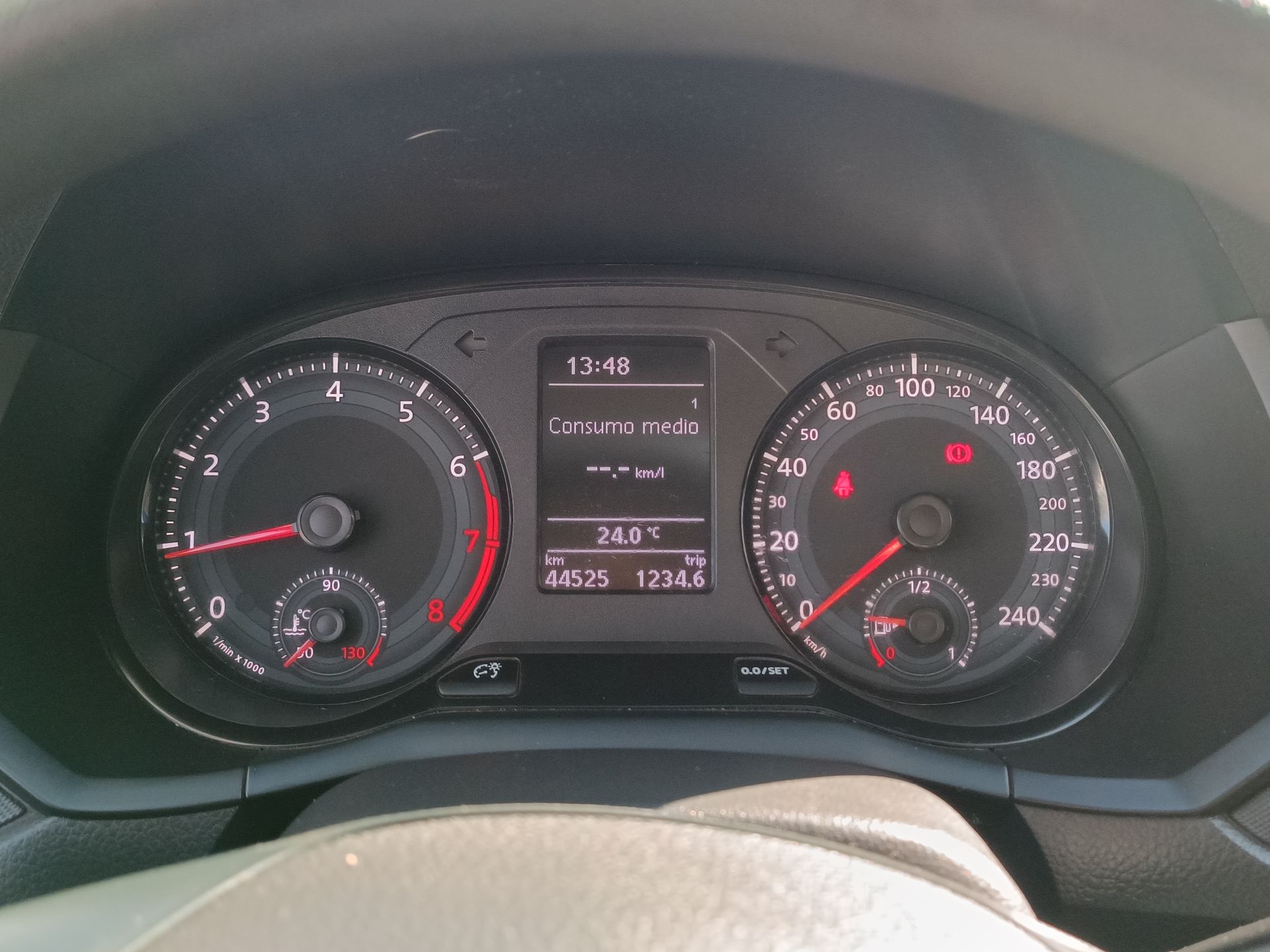 VOLKSWAGEN - 22