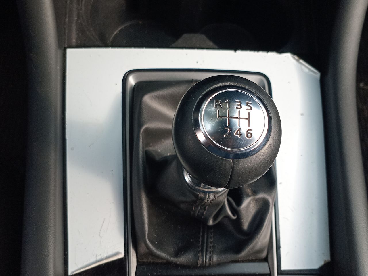 MAZDA - 28