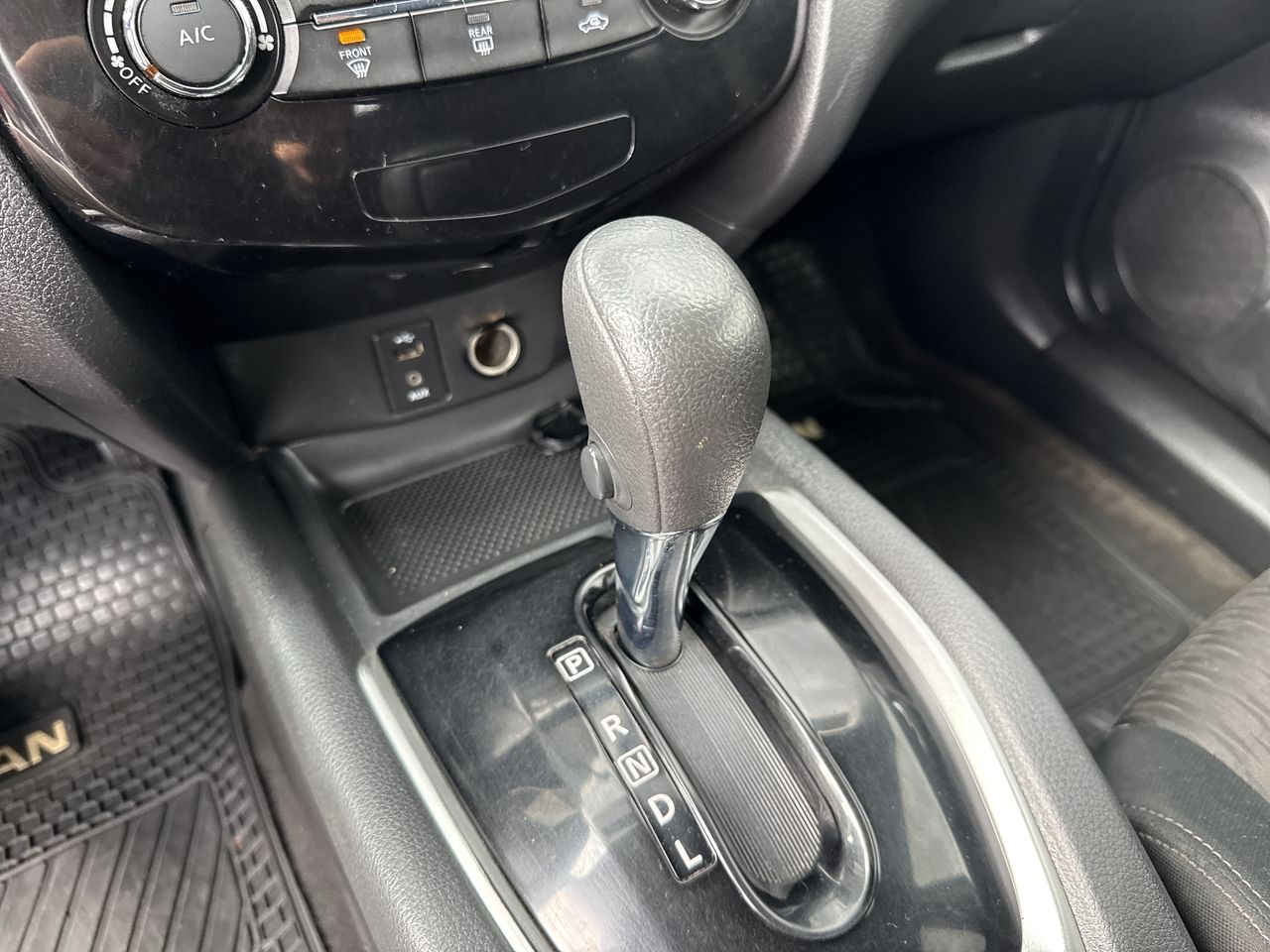 Nissan X-Trail — foto 31 de 35