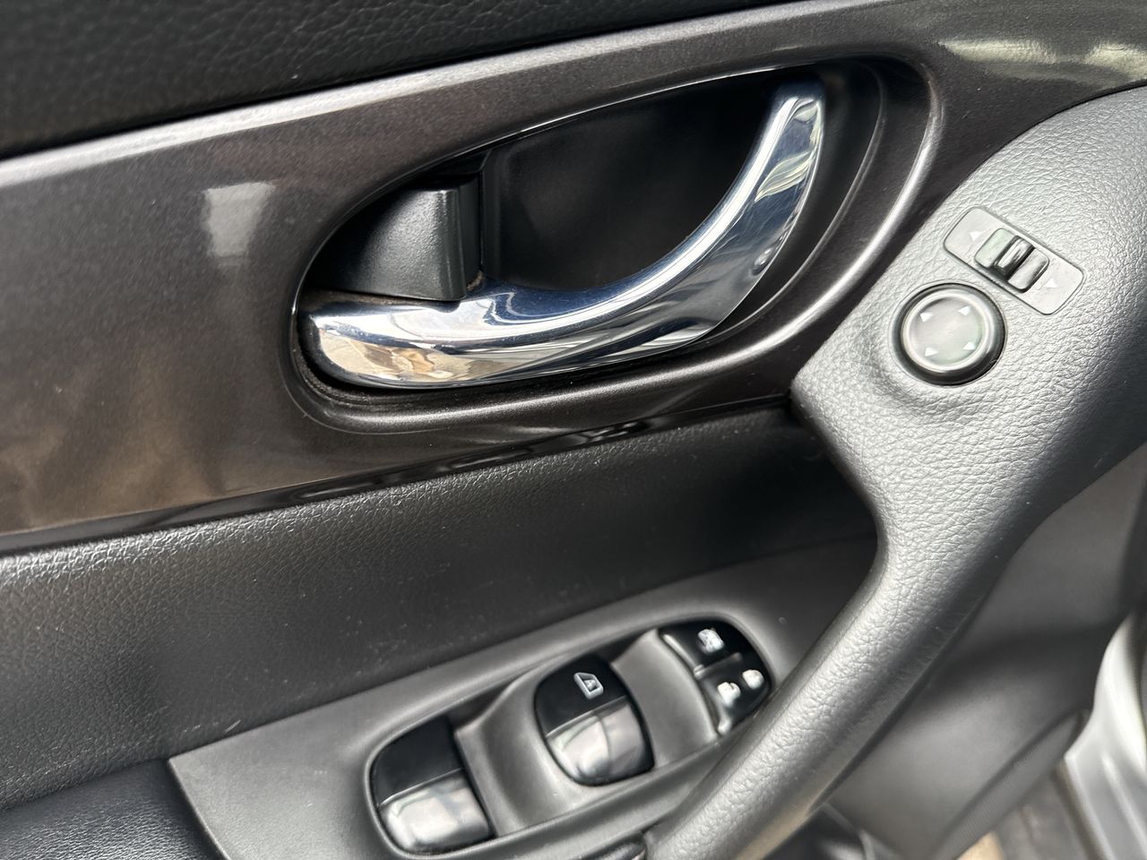 Nissan X-Trail — foto 22 de 35