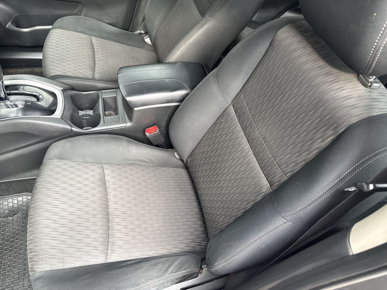 Nissan X-Trail — foto 24 de 35