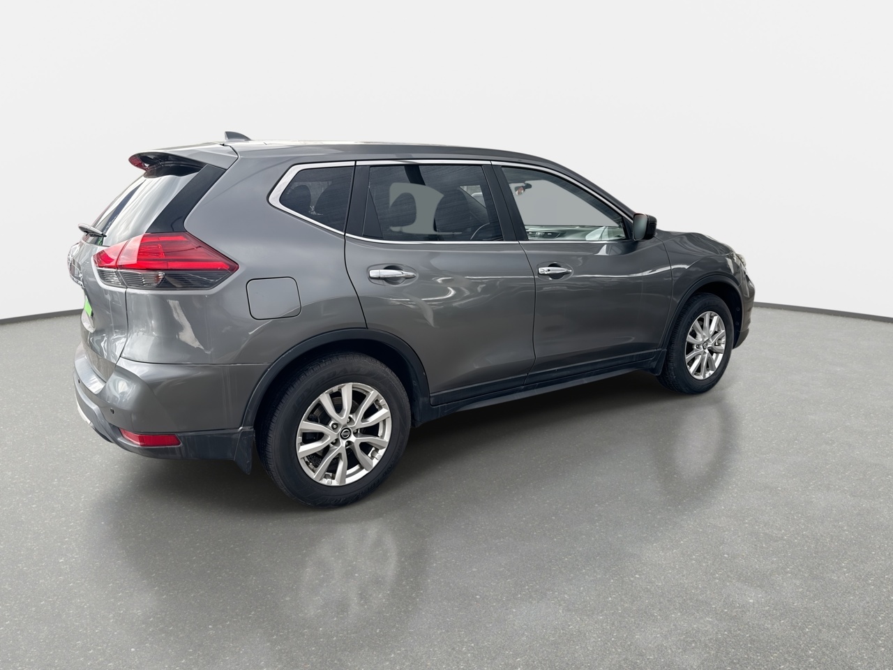 Nissan X-Trail — foto 8 de 35