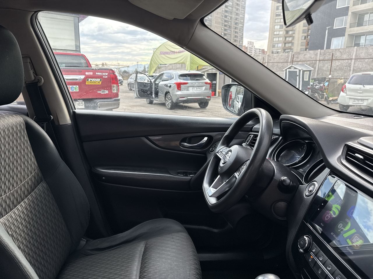 Nissan X-Trail — foto 17 de 35
