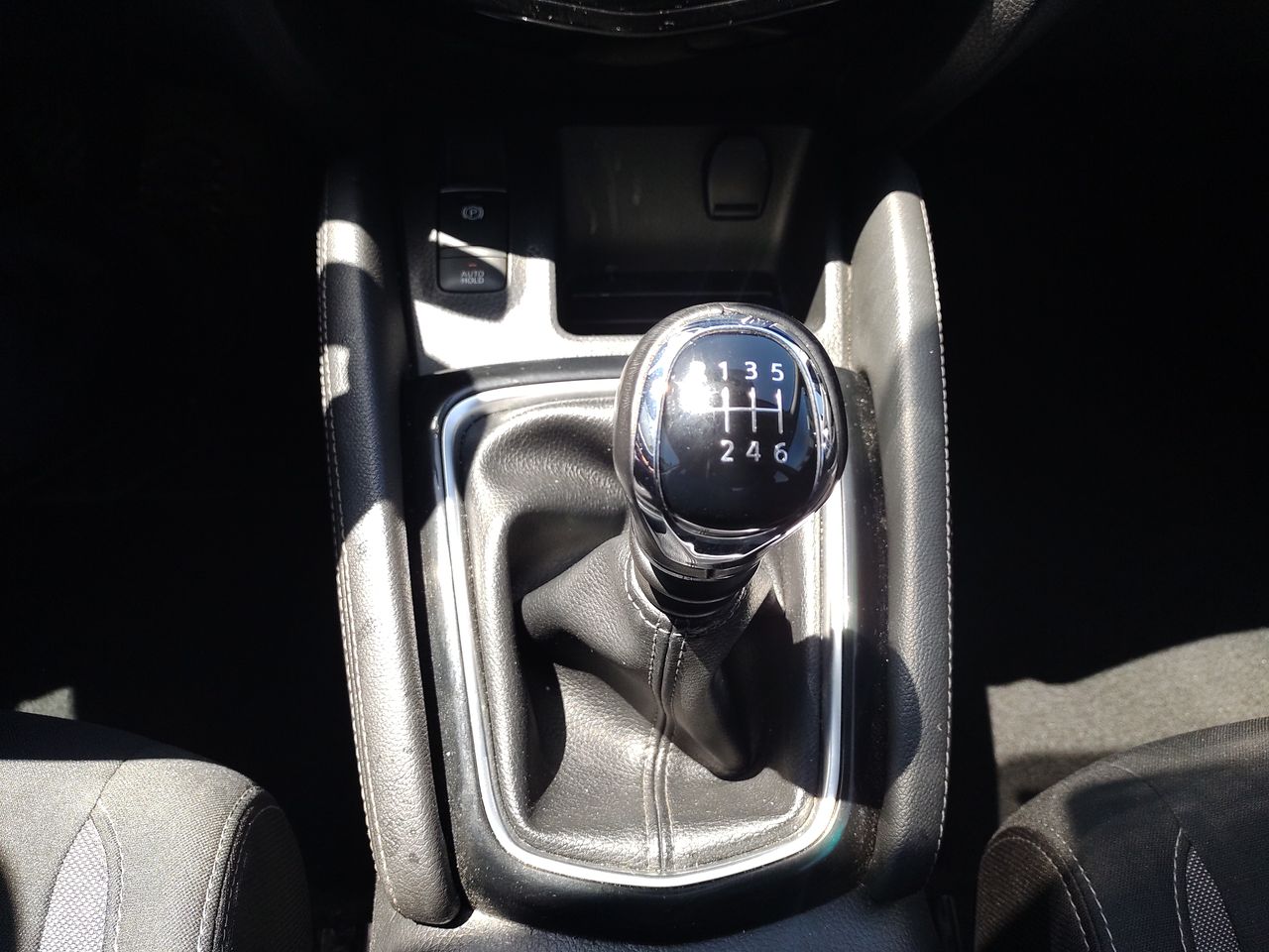 NISSAN - 36