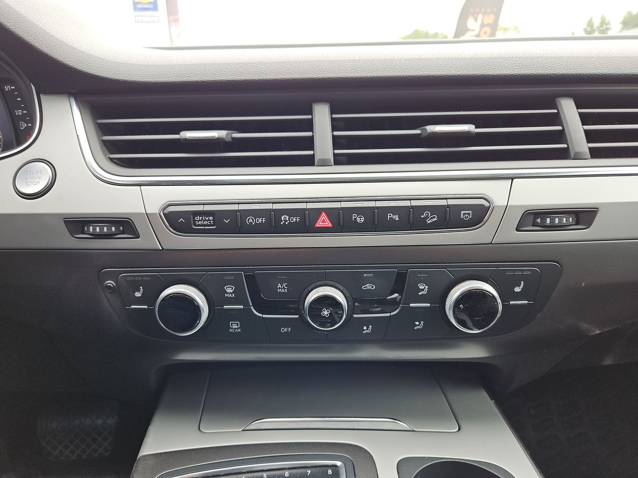 AUDI - 30