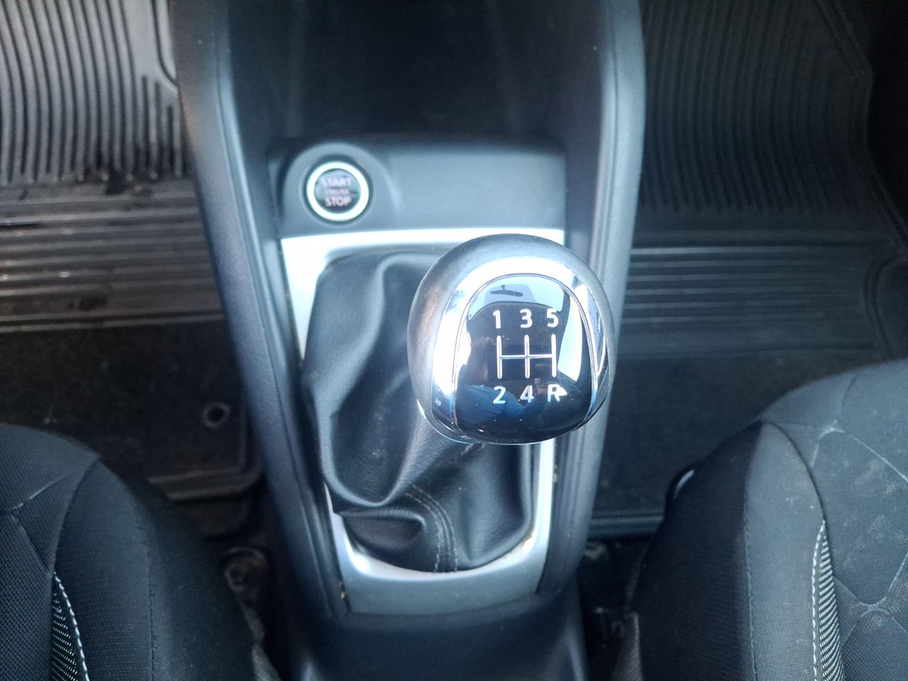 Nissan Kicks — foto 31 de 35