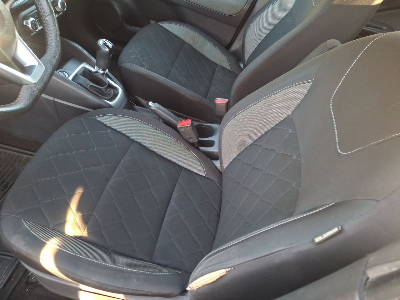 Nissan Kicks — foto 25 de 35