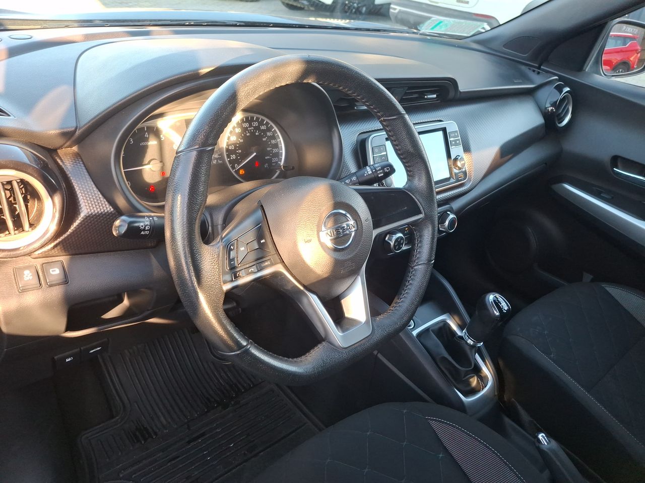 Nissan Kicks — foto 10 de 35