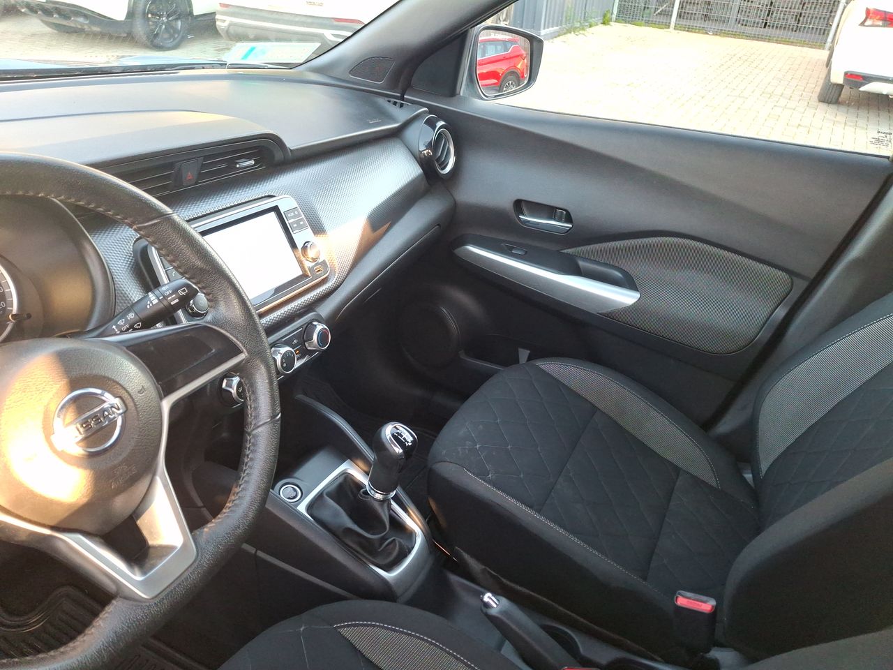 Nissan Kicks — foto 17 de 35