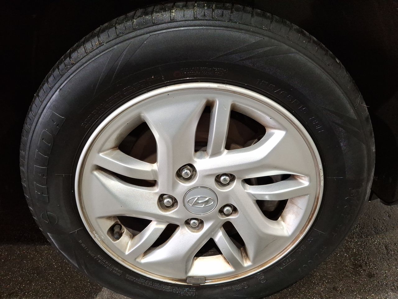 HYUNDAI - 17