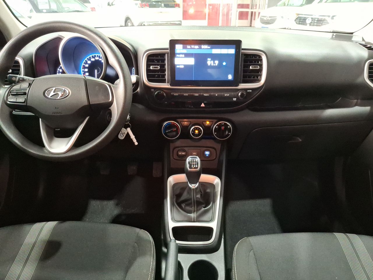HYUNDAI - 30