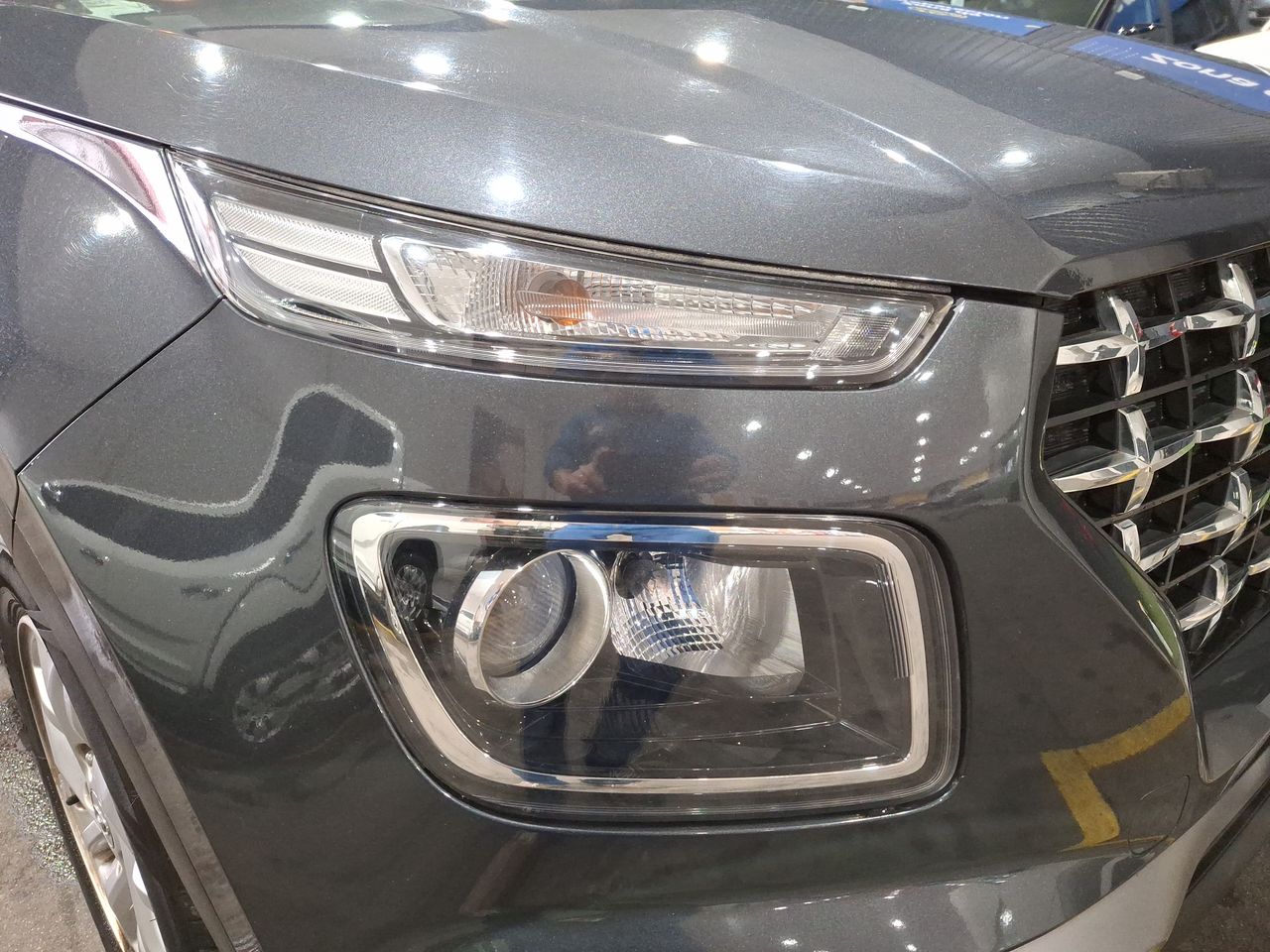 HYUNDAI - 18