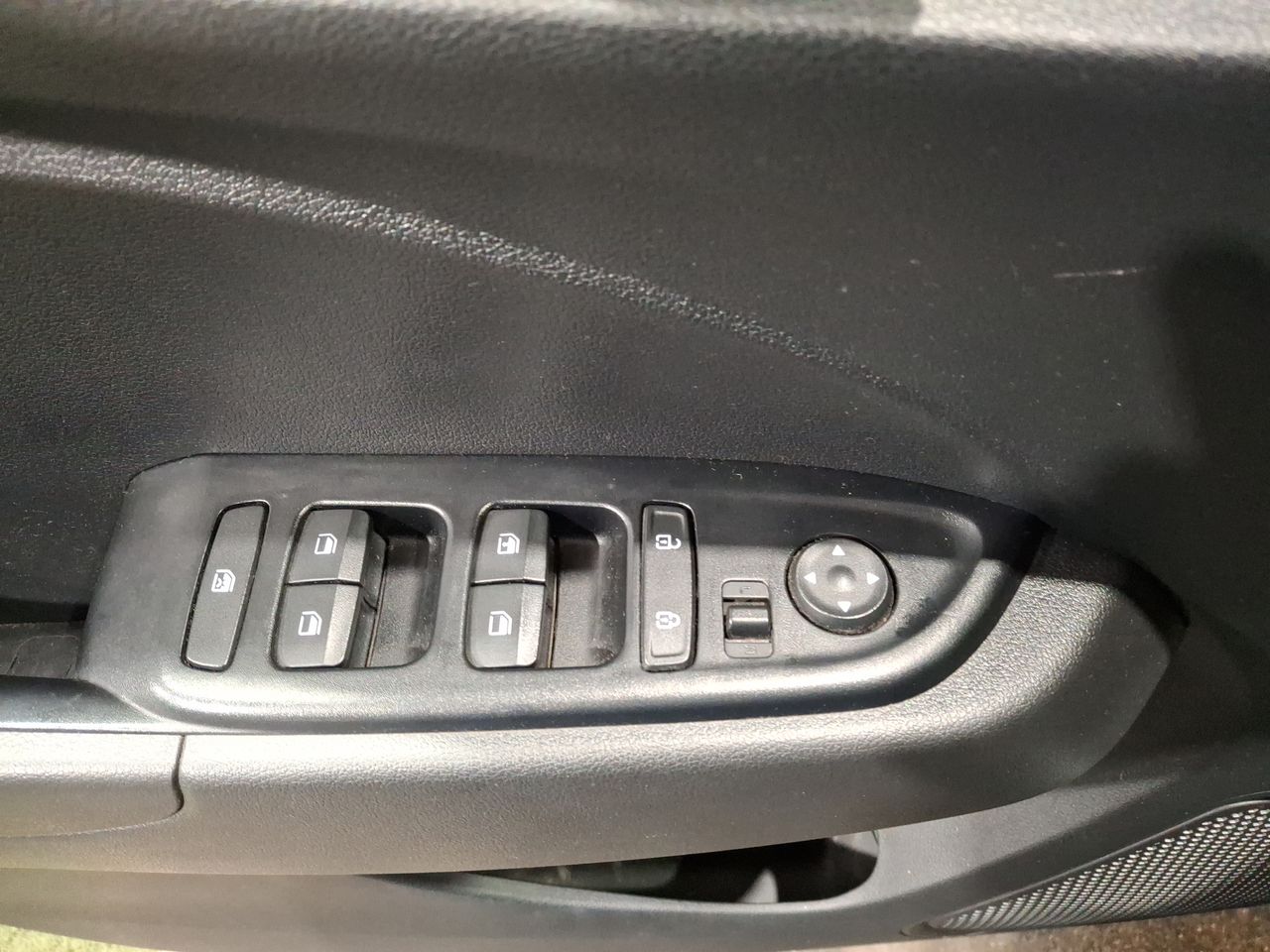 HYUNDAI - 21