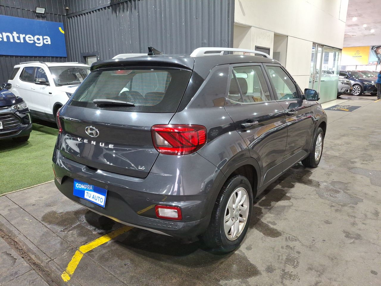HYUNDAI - 7