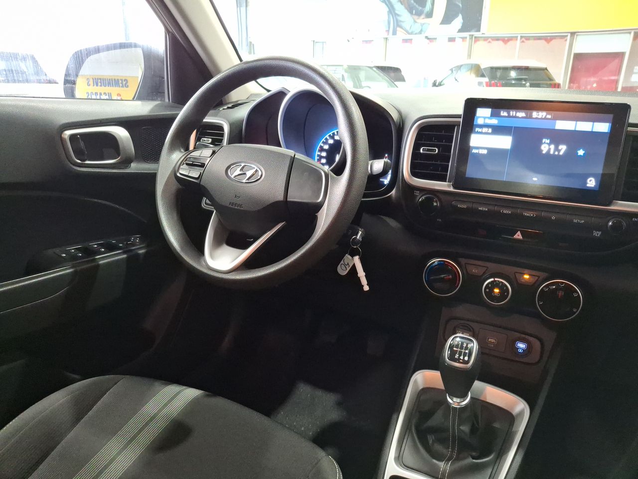 HYUNDAI - 16