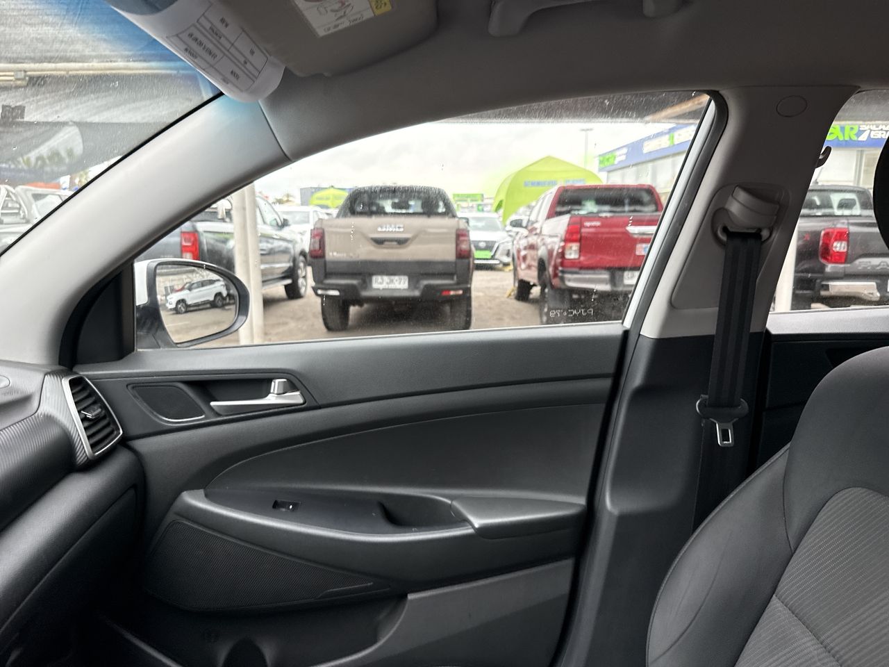 HYUNDAI - 2