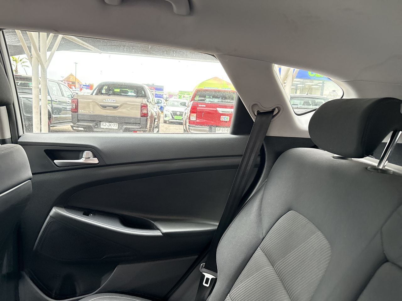 HYUNDAI - 4