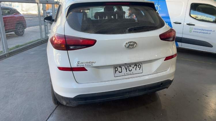HYUNDAI - 4