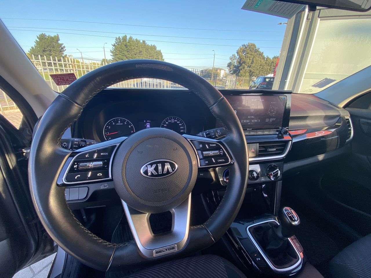 KIA - 32